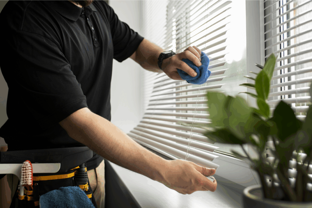 How to Clean Shutters